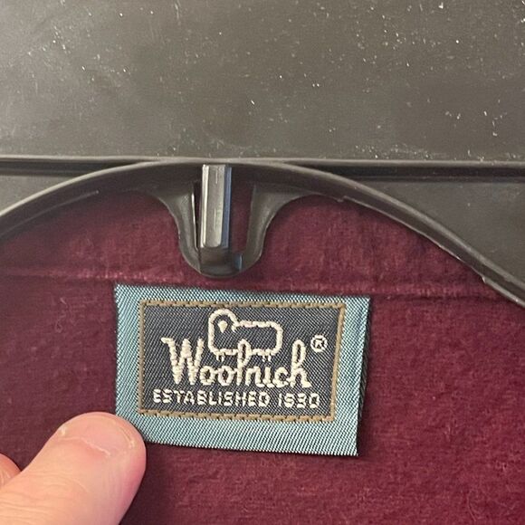 Vintage Woolrich Burgundy Flannel Button-Up Shirt – Size L - Picture 5 of 8